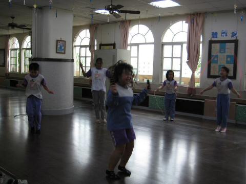 rope skipping02.JPG